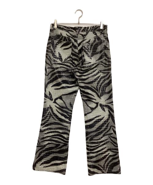 CANDIES（キャンディーズ）CANDIES (キャンディーズ) 総柄コーティングフレアパンツ グレー×ブラック サイズ:11の古着・服飾アイテム