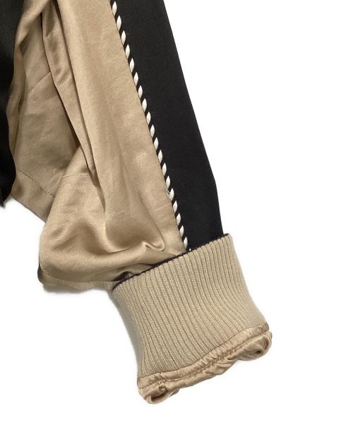 G.V.G.V（ジーヴィージーヴィー）G.V.G.V (ジーヴィージーヴィー) スカジャン ブラック×ベージュ サイズ:36の古着・服飾アイテム