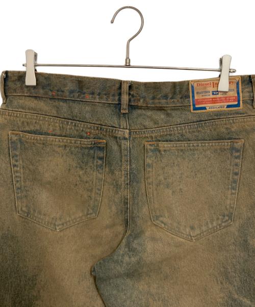 DIESEL（ディーゼル）DIESEL (ディーゼル) ワイドデニムパンツ インディゴ×ブラウン サイズ: W32の古着・服飾アイテム