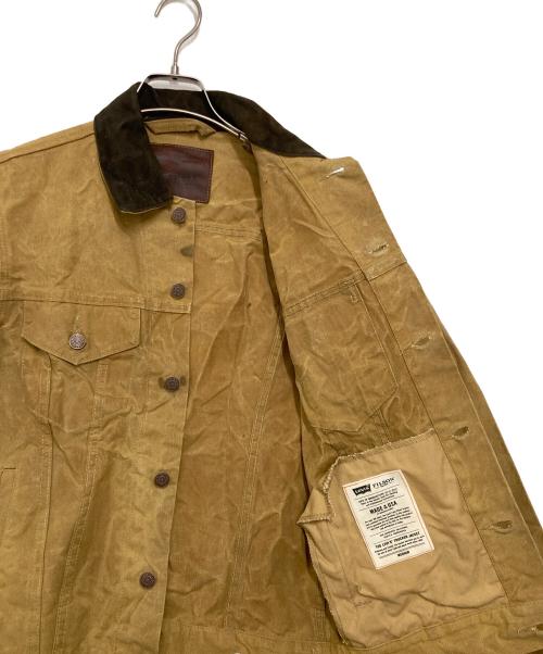 LEVI'S（リーバイス）LEVI'S (リーバイス) FILSON (フィルソン) OIL FINISH TRUCKER JACKET カーキ サイズ:Mの古着・服飾アイテム