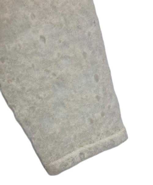 ISSEY MIYAKE（イッセイミヤケ）ISSEY MIYAKE (イッセイミヤケ) ストール付きカットワークブラウス アイボリー サイズ:2の古着・服飾アイテム