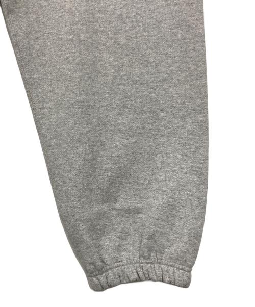 SUPREME（シュプリーム）SUPREME (シュプリーム) Small Box Sweatpant グレー サイズ:Mの古着・服飾アイテム