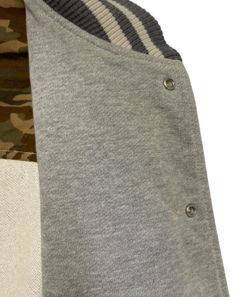 eYe COMME des GARCONS JUNYAWATANABE MAN（アイ コム デ ギャルソン ジュンヤ ワタナベ マン）eYe COMME des GARCONS JUNYAWATANABE MAN (アイ コム デ ギャルソン ジュンヤ ワタナベ マン) ショールカラー切替スタジャン グレー×ホワイト サイズ:Mの古着・服飾アイテム