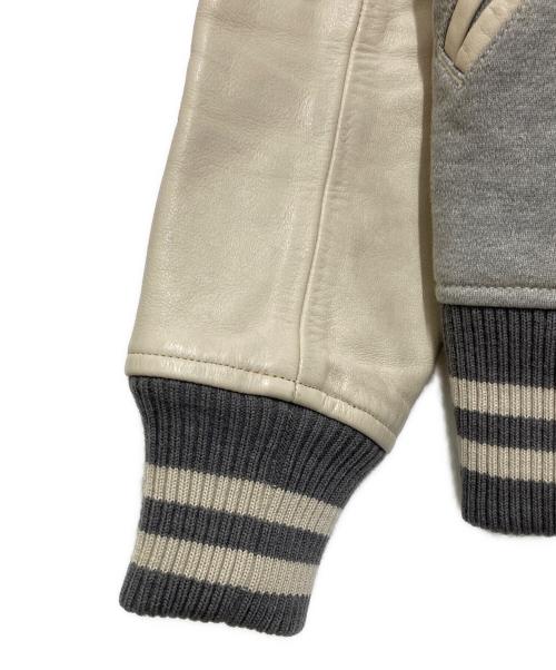 eYe COMME des GARCONS JUNYAWATANABE MAN（アイ コム デ ギャルソン ジュンヤ ワタナベ マン）eYe COMME des GARCONS JUNYAWATANABE MAN (アイ コム デ ギャルソン ジュンヤ ワタナベ マン) ショールカラー切替スタジャン グレー×ホワイト サイズ:Mの古着・服飾アイテム