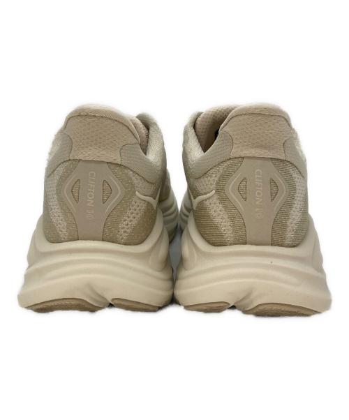 HOKAONEONE（ホカオネオネ）HOKAONEONE (ホカオネオネ) CLIFTON 10 アイボリー サイズ:26の古着・服飾アイテム