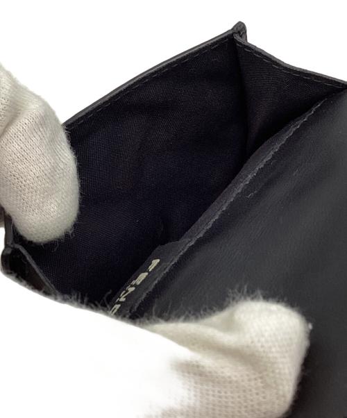 FENDI（フェンディ）FENDI (フェンディ) 3つ折り財布/FFロゴマイクロコンパクトウォレット ブラックの古着・服飾アイテム