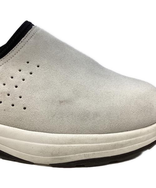 suicoke（スイコック）suicoke (スイコック) BUDBUD ホワイト サイズ:US8の古着・服飾アイテム