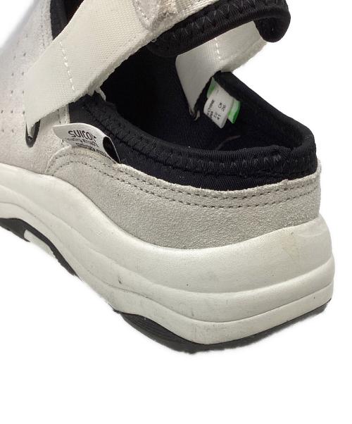 suicoke（スイコック）suicoke (スイコック) BUDBUD ホワイト サイズ:US8の古着・服飾アイテム