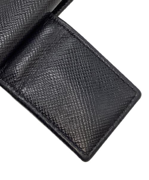 PRADA（プラダ）PRADA (プラダ) 2つ折り財布/三角プレートロゴウォレット ブラックの古着・服飾アイテム