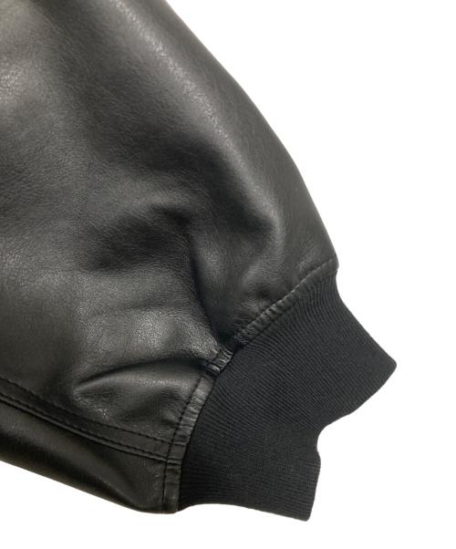 DUALISM（デュアリズム）DUALISM (デュアリズム) BOOMERANG LOGO 2WAY MA-1 HOOD JKT ブラック サイズ:FREEの古着・服飾アイテム