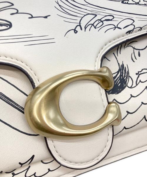 COACH（コーチ）COACH (コーチ) PEANUTS (ピーナッツ) タビー ショルダー バッグ 26・ニュースペーパー プリント ベージュの古着・服飾アイテム