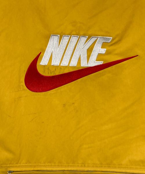 SUPREME（シュプリーム）Supreme (シュプリーム) NIKE (ナイキ) Reversible Nylon Sherpa Vest イエロー×ベージュ サイズ:Mの古着・服飾アイテム