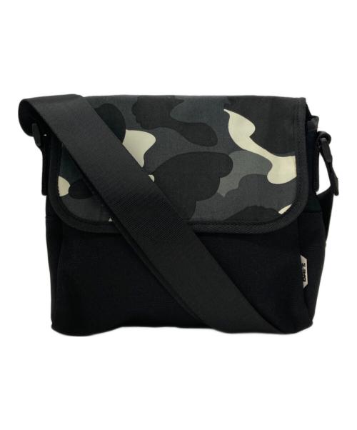 A BATHING APE（ア ベイシング エイプ）A BATHING APE (ア ベイシング エイプ) メッセンジャーバッグ グレー×ブラック 未使用品の古着・服飾アイテム