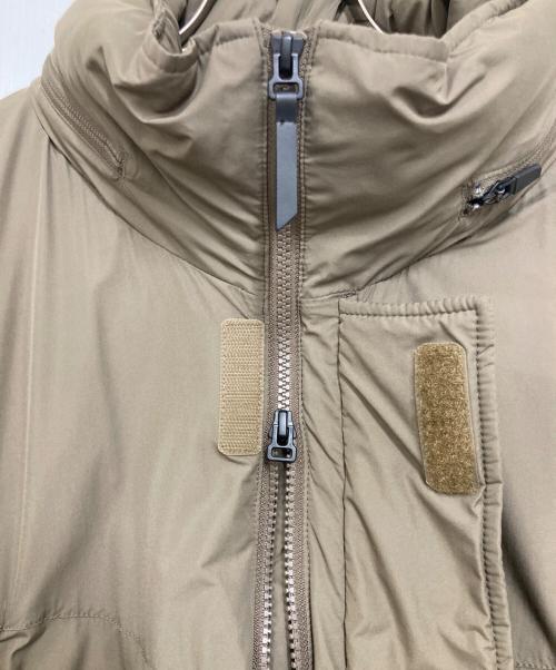 DESCENTE（デサント）DESCENTE (デサント) プリマロフトジャケット カーキ サイズ:MEDIUMの古着・服飾アイテム