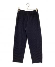 HOMME PLISSE ISSEY MIYAKE（オム プリッセ イッセイ ミヤケ）の古着「プリーツパンツ」｜ネイビー