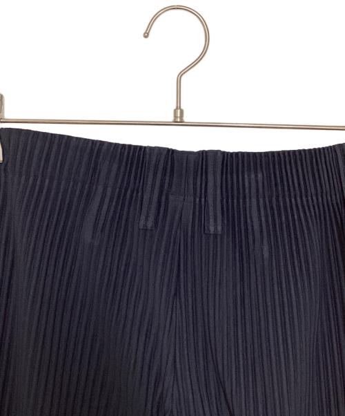 HOMME PLISSE ISSEY MIYAKE（オム プリッセ イッセイ ミヤケ）HOMME PLISSE ISSEY MIYAKE (オム プリッセ イッセイ ミヤケ) プリーツパンツ ネイビー サイズ:1の古着・服飾アイテム