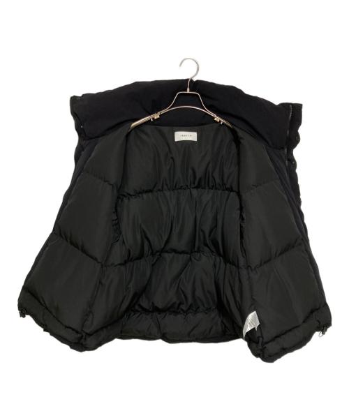 FRAY ID（フレイ アイディー）FRAY ID (フレイ アイディー) ウォーターリペレントミドルダウンコート ブラックの古着・服飾アイテム