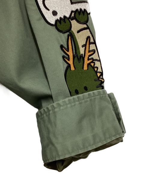 CUNE（キューン）CUNE (キューン) 刺繍たっぷりのコットンブルゾン カーキ サイズ:3の古着・服飾アイテム