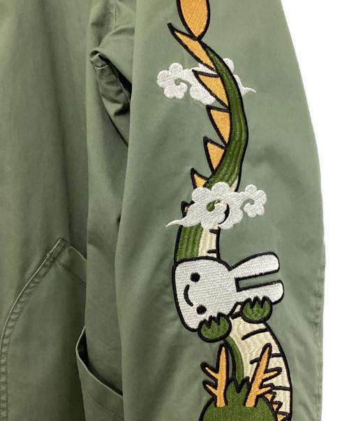 CUNE（キューン）CUNE (キューン) 刺繍たっぷりのコットンブルゾン カーキ サイズ:3の古着・服飾アイテム