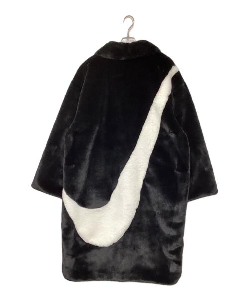 NIKE（ナイキ）NIKE (ナイキ) フェイクファーコート/ロゴロングコート ブラック×ホワイト サイズ:XXLの古着・服飾アイテム