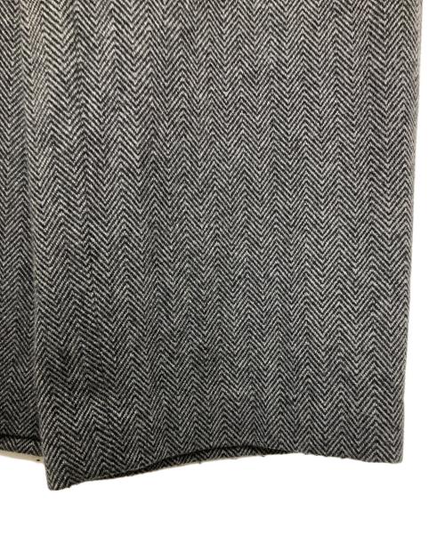 SOFTHYPHEN（ソフトハイフン）SOFTHYPHEN (ソフトハイフン) HERRINGBONE TWEED WIDE PANTS グレー サイズ:2の古着・服飾アイテム