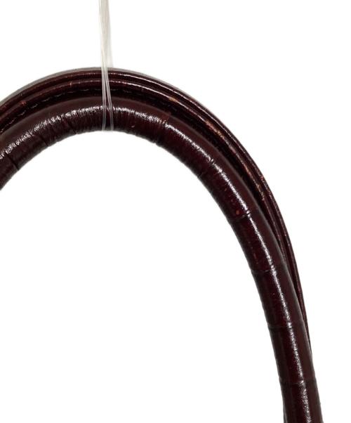 Hamano（ハマノ）HAMANO (ハマノ) 型押しハンドバッグ バーガンディーの古着・服飾アイテム