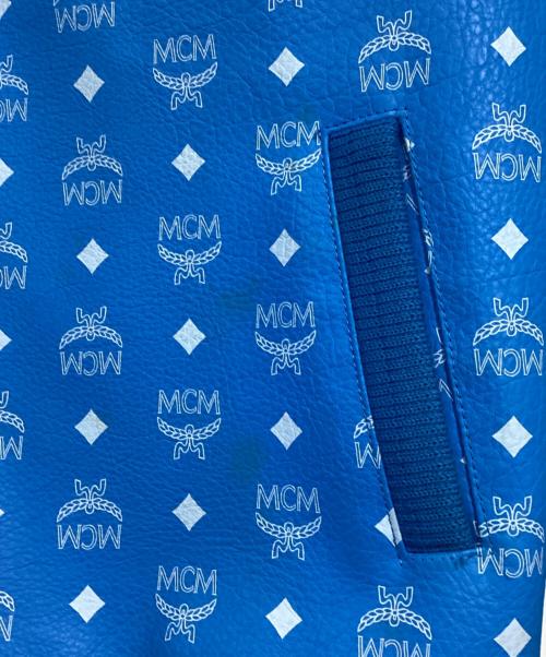 MCM（エムシーエム）MCM (エムシーエム) ロゴプリントレザーライダースジャケット ブルー サイズ:Mの古着・服飾アイテム