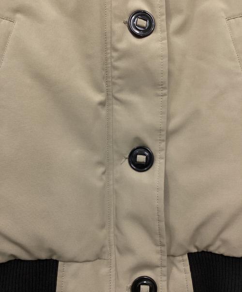 CANADA GOOSE（カナダグース）CANADA GOOSE (カナダグース) LABRADOR BOMBER ダウンジャケット ベージュ サイズ:Sの古着・服飾アイテム