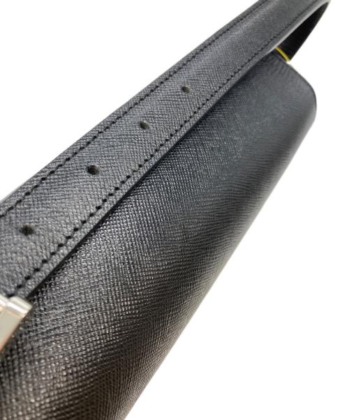 BURBERRY（バーバリー）BURBERRY (バーバリー) ワンショルダーバッグ ブラックの古着・服飾アイテム