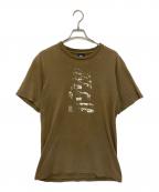 stussyステューシー）の古着「ビルディングプリントTシャツ」｜ブラウン