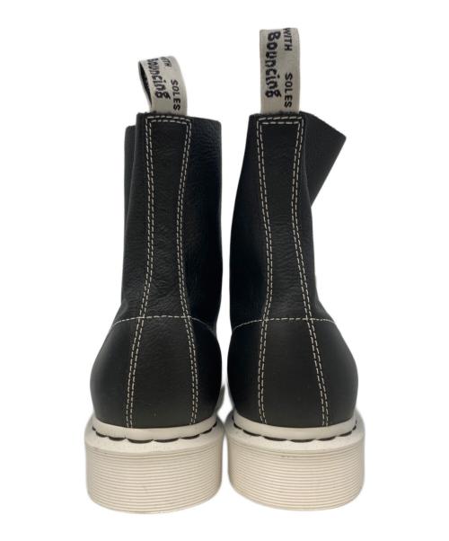 Dr.Martens（ドクターマーチン）Dr.Martens (ドクターマーチン) 8ホールブーツ ホワイト×ブラック サイズ:42の古着・服飾アイテム