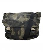 PRADAプラダ）の古着「メッセンジャーバッグ」｜カーキ