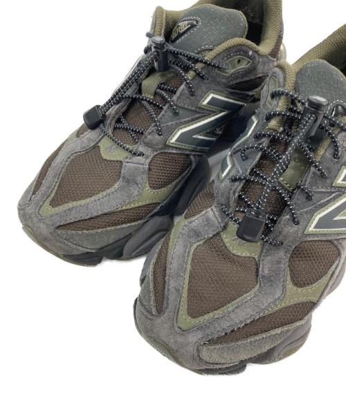 NEW BALANCE（ニューバランス）NEW BALANCE (ニューバランス) 9060 ローカットスニーカー ブラウン×グレー×オリーブ サイズ:27cmの古着・服飾アイテム