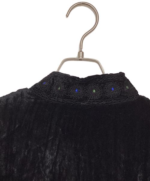 crinkle crinkle crinkle（クリンクル クリンクル クリンクル）crinkle crinkle crinkle (クリンクル クリンクル クリンクル) エンブロイダリーベルベットジャケット ブラック サイズ:Freeの古着・服飾アイテム