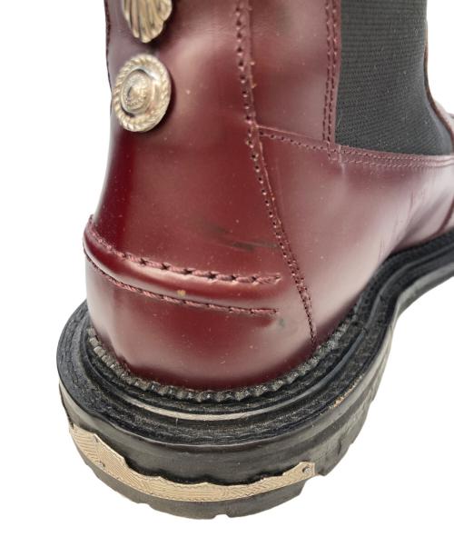 TOGA PULLA（トーガ プルラ）TOGA PULLA (トーガ プルラ) Stud-Embellished Leather Ankle Boot ワインレッド サイズ:39の古着・服飾アイテム