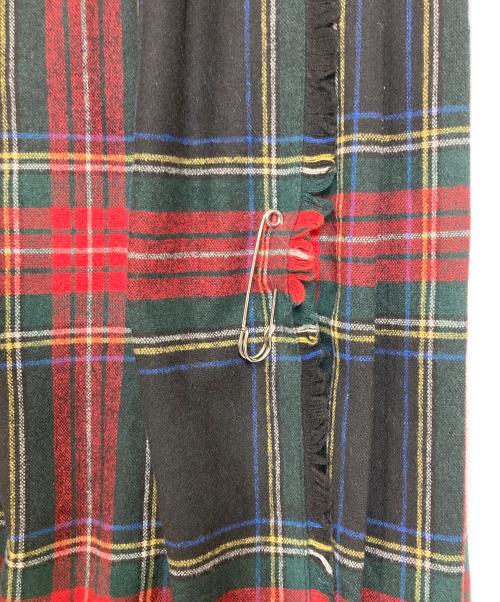 O'NEIL OF DUBLIN（オニールオブダブリン）O'NEIL OF DUBLIN (オニールオブダブリン) 2カラーコンビキルトチェックスカート ブラック×レッド サイズ:36の古着・服飾アイテム