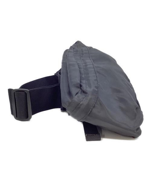 A BATHING APE（アベイシングエイプ）A BATHING APE (アベイシングエイプ) ウエストバッグ ブラックの古着・服飾アイテム