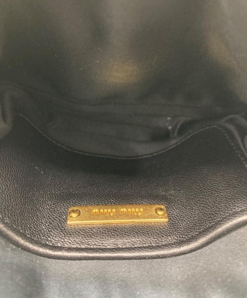 MIU MIU（ミュウミュウ）MIU MIU (ミュウミュウ) マトラッセチェーンミニバッグ ブラックの古着・服飾アイテム