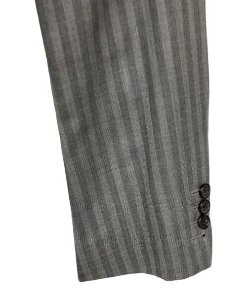Thom Browne（トムブラウン）Thom Browne (トムブラウン) ストライプセットアップスーツ グレー サイズ:48の古着・服飾アイテム