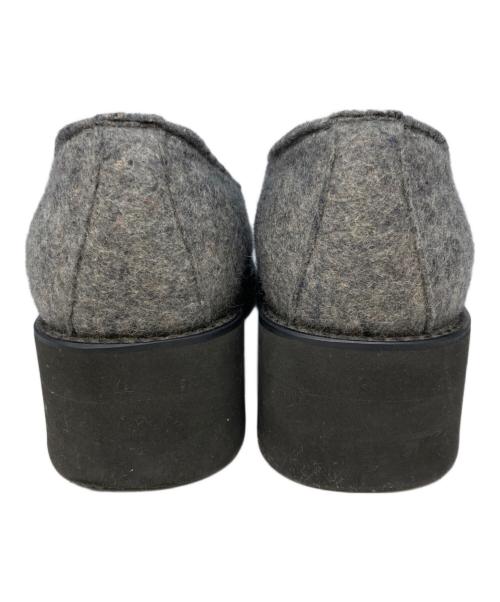 tricot COMME des GARCONS（トリココムデギャルソン）tricot COMME des GARCONS (トリココムデギャルソン) フェルトシューズ グレー サイズ:221/2の古着・服飾アイテム