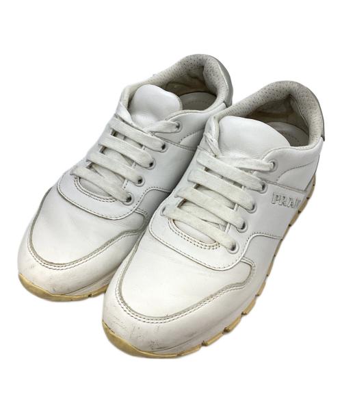 PRADA（プラダ）PRADA (プラダ) ローカットスニーカー ホワイト サイズ:37の古着・服飾アイテム