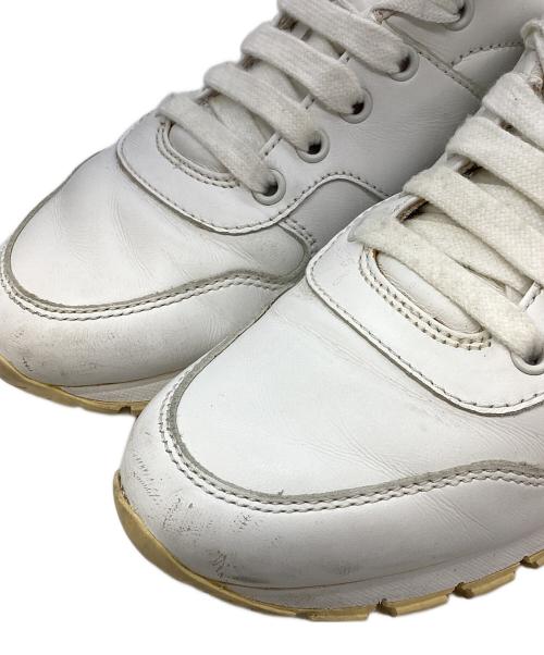 PRADA（プラダ）PRADA (プラダ) ローカットスニーカー ホワイト サイズ:37の古着・服飾アイテム