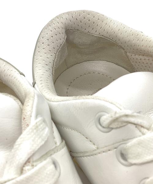 PRADA（プラダ）PRADA (プラダ) ローカットスニーカー ホワイト サイズ:37の古着・服飾アイテム