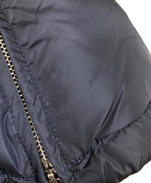 PRADA（プラダ）PRADA (プラダ) フォックスファー 三角ロゴ ダウンジャケット ネイビー サイズ:40の古着・服飾アイテム