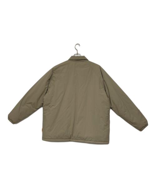 UNIVERSAL OVERALL（ユニバーサルオーバーオール）UNIVERSAL OVERALL (ユニバーサルオーバーオール) PADDING COACH JACKET ベージュ サイズ:Mの古着・服飾アイテム