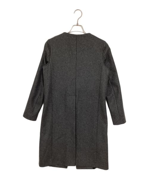 ERIKA CAVALLINI semi-couture（エリカ カヴァリーニ セミクチュール）ERIKA CAVALLINI semi-couture (エリカ カヴァリーニ セミクチュール) ノーカラーコート グレー×ブラウン サイズ:38の古着・服飾アイテム