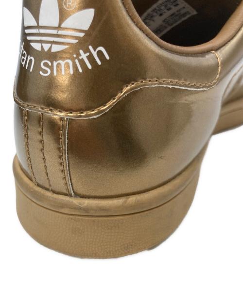 adidas（アディダス）adidas (アディダス) RAF SIMONS (ラフシモンズ) STANSMITH ゴールド サイズ:US7　1/2の古着・服飾アイテム