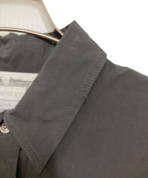 BEARDSLEY（ビアズリー）BEARDSLEY (ビアズリー) ツイードジレ付きシャツ グレー サイズ:Freeの古着・服飾アイテム