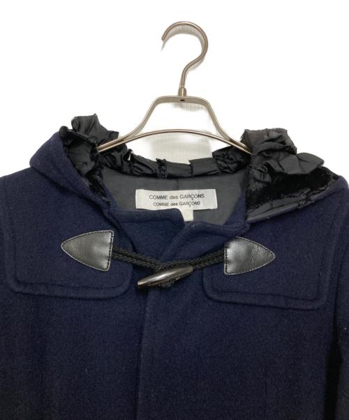 COMME des GARCONS COMME des GARCONS（コムデギャルソン コムデギャルソン）COMME des GARCONS COMME des GARCONS (コムデギャルソン コムデギャルソン) ダッフルライクロングコート ネイビー サイズ:Ｓの古着・服飾アイテム