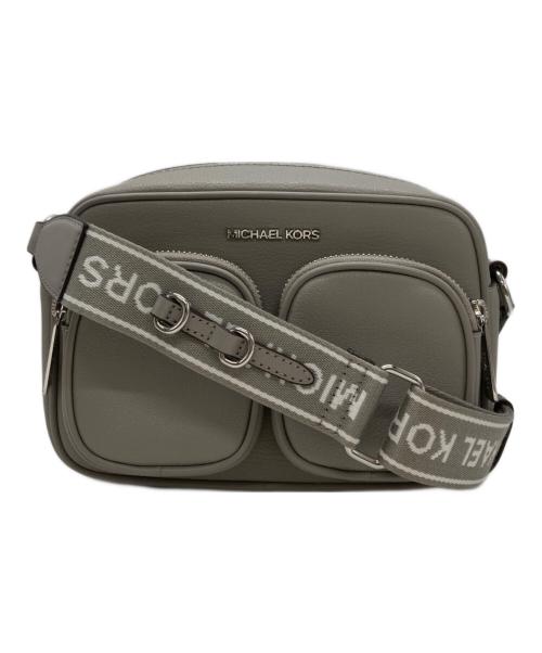 MICHAEL KORS（マイケル・コース）MICHAEL KORS (マイケル・コース) JET SET ITEM クロスボディ ウィズ テックアタッチ ミディアム グレーの古着・服飾アイテム